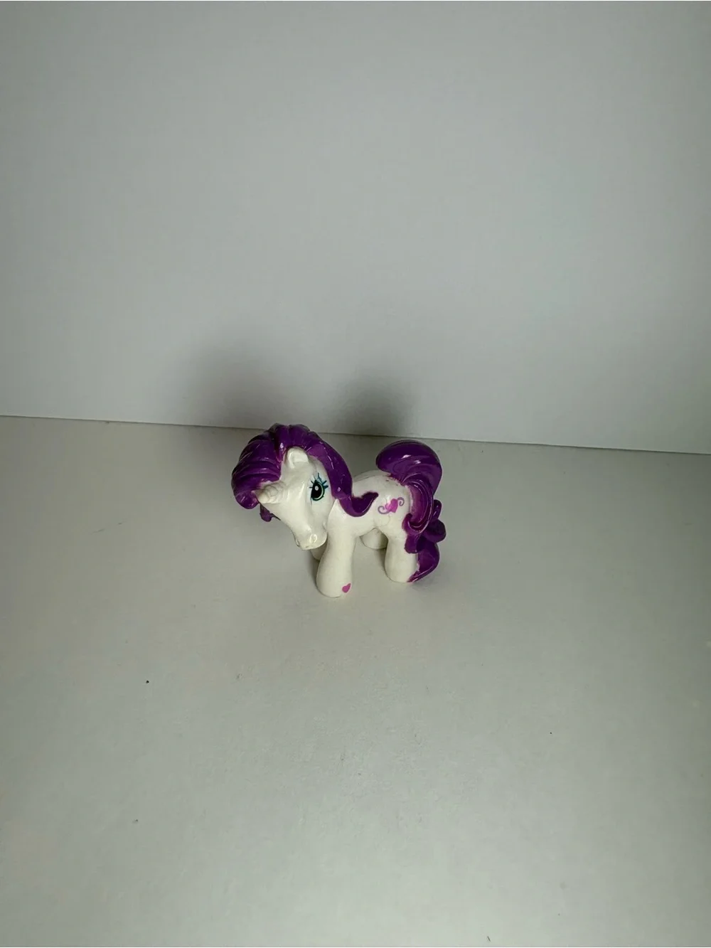 My Little Pony G3 Sweetie Belle 1.5” Mini Figure Unicorn Hasbro White Purple PVC
